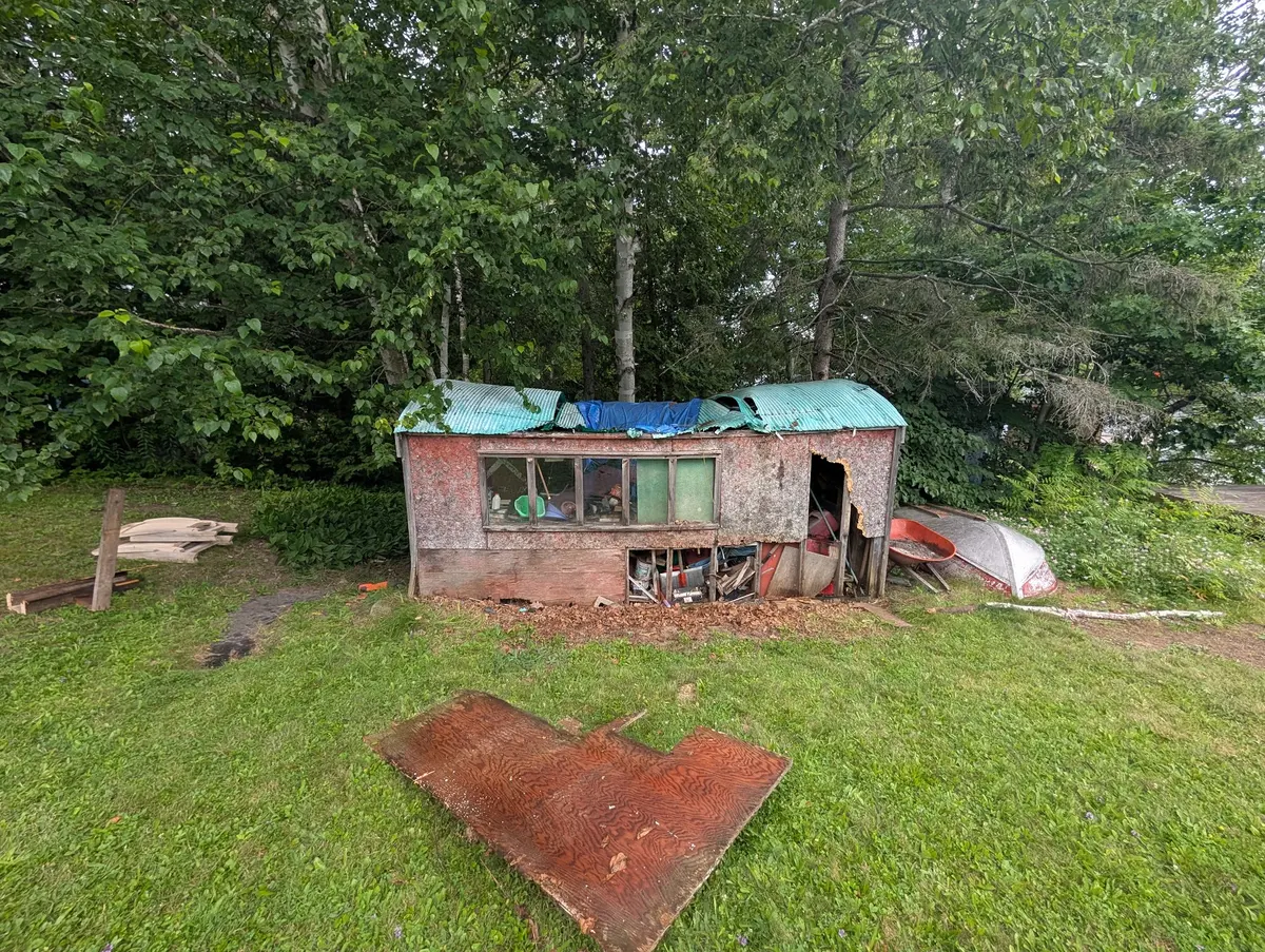 Old boathouse before demolition